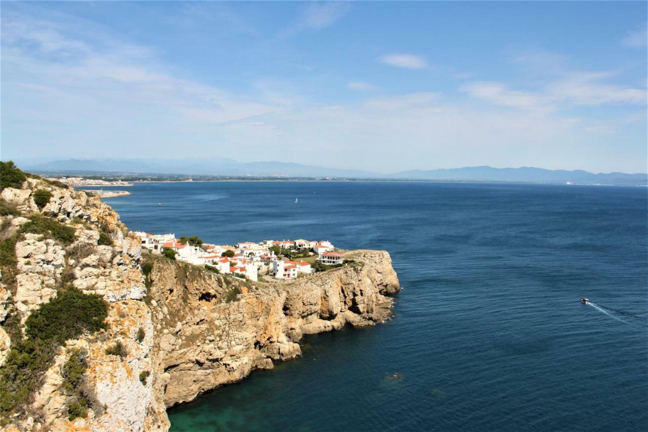 L' Escala Lluna מראה חיצוני תמונה
